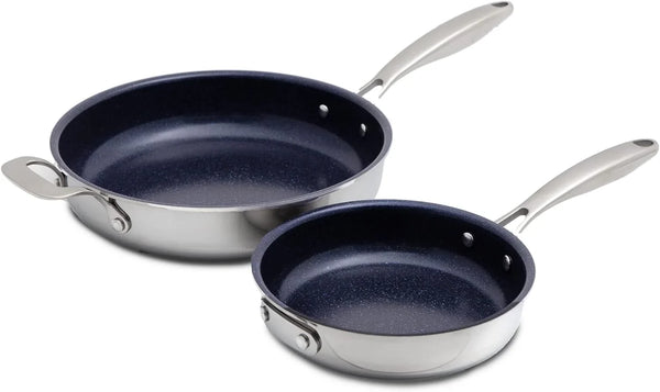 The electromagnetic frying pan can precisely control the temperature, ranging from 100°F to 575°F with intervals of 5°F. The pan body is dark in color, which can add complex charred aromas and flavors. The power is 3 watts. The A7450