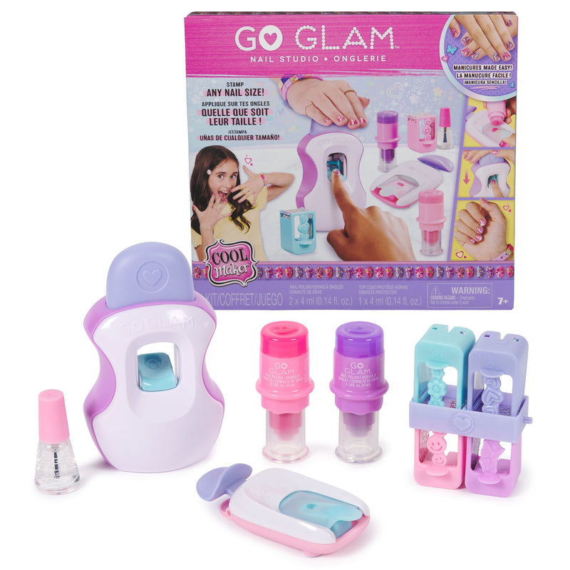 Studio Nail Kit, Style 200 Nails, 4 Designs, 2 Polish Applicators & Mask, Ages 7+ Z6834
